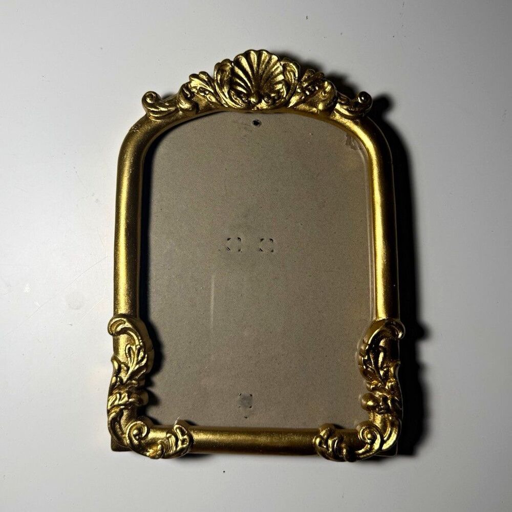 Ornate Gold Metal Freestanding Photo Frame 3.5x6 Rear-Loading Portrait